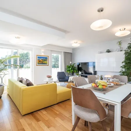 Apollo In With Sea View شقة *